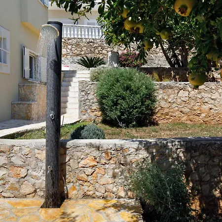 Anadea With Hot Tub Overlooking Sea Villa