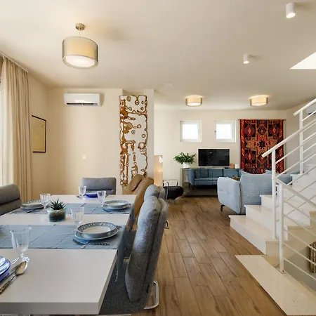 Private Seaside Jacuzzi Villa Anadea Traù