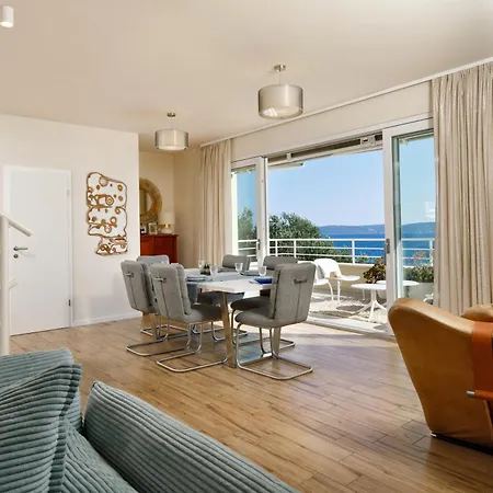 Anadea With Hot Tub Overlooking Sea Villa