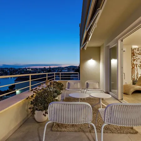 Anadea With Hot Tub Overlooking Sea Villa *