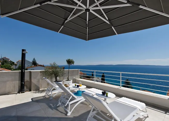 Villa Private Seaside Jacuzzi Anadea *