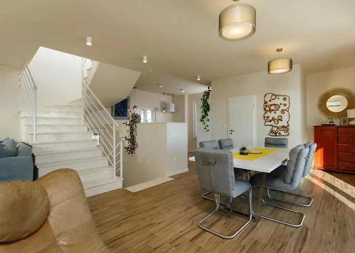 فيلة Private Seaside Jacuzzi Anadea