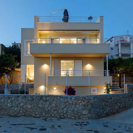 Private Seaside Jacuzzi Villa Anadea Вілла