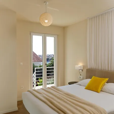 Private Seaside Jacuzzi Villa Anadea * Трогір