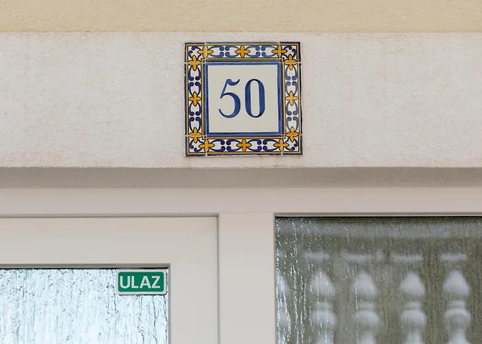 Willa Private Seaside Jacuzzi Anadea Trogir