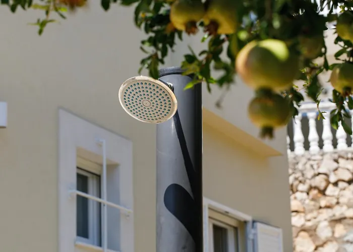 Private Seaside Jacuzzi Anadea