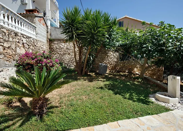 Private Seaside Jacuzzi Anadea Вилла *